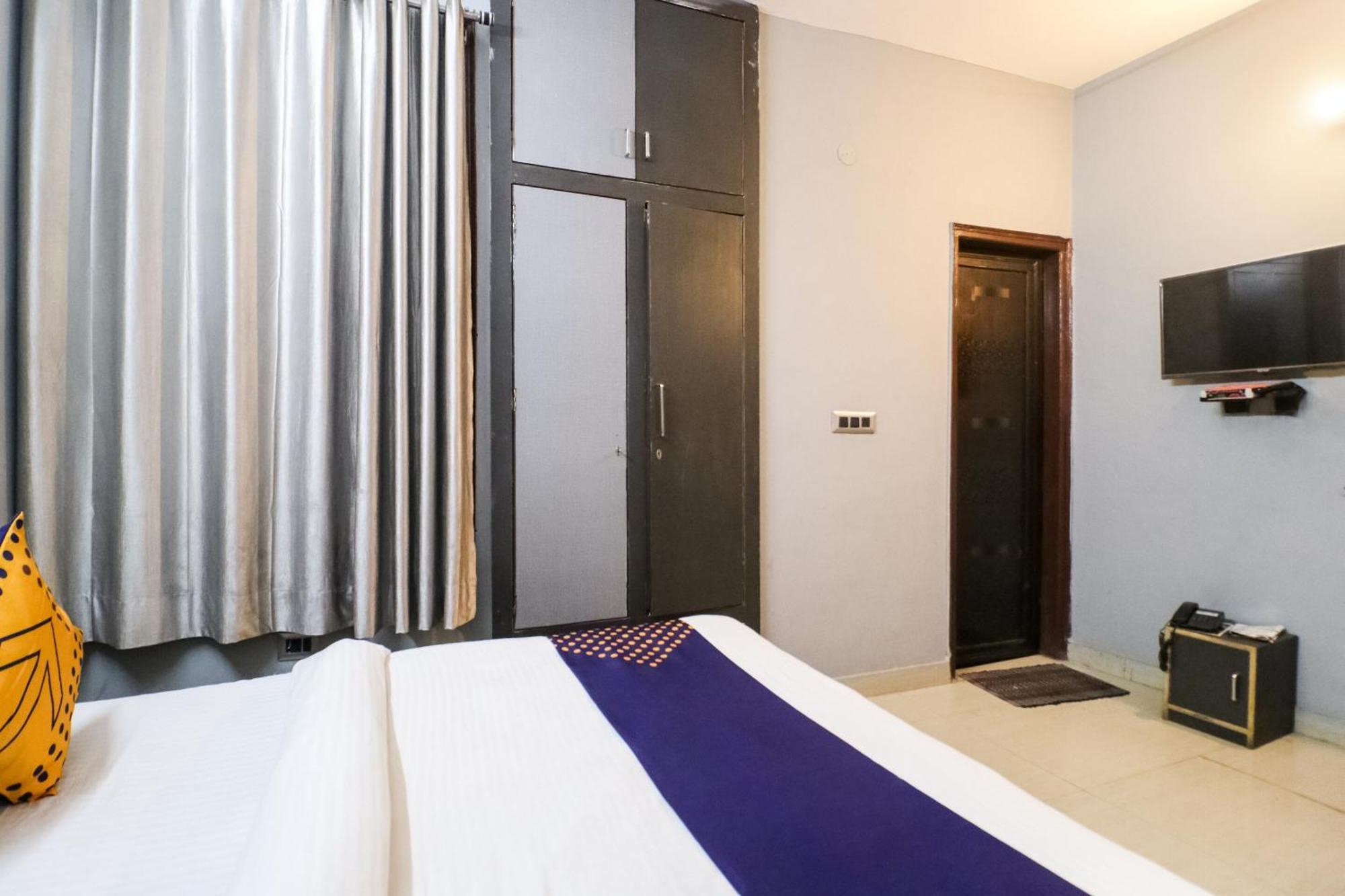 SPOT ON 35581 Sunrise Guest House Gurgaon Extérieur photo